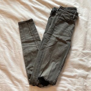 American eagle distressed black/gray skinny jeans